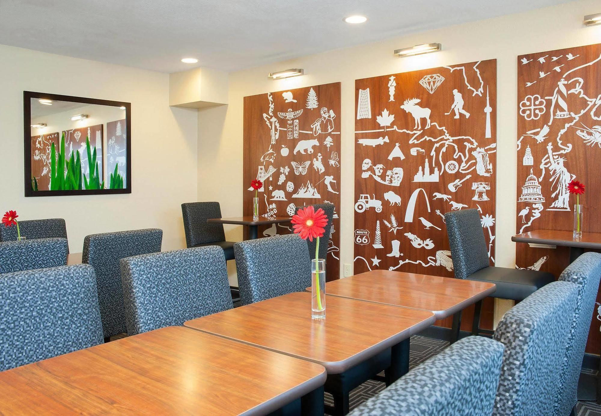Towneplace Suites Indianapolis Park 100 Bagian luar foto